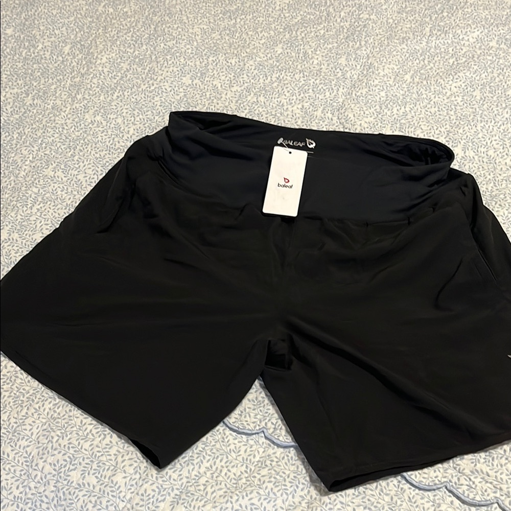 Baleaf Black Athletic Shorts Sleek Design